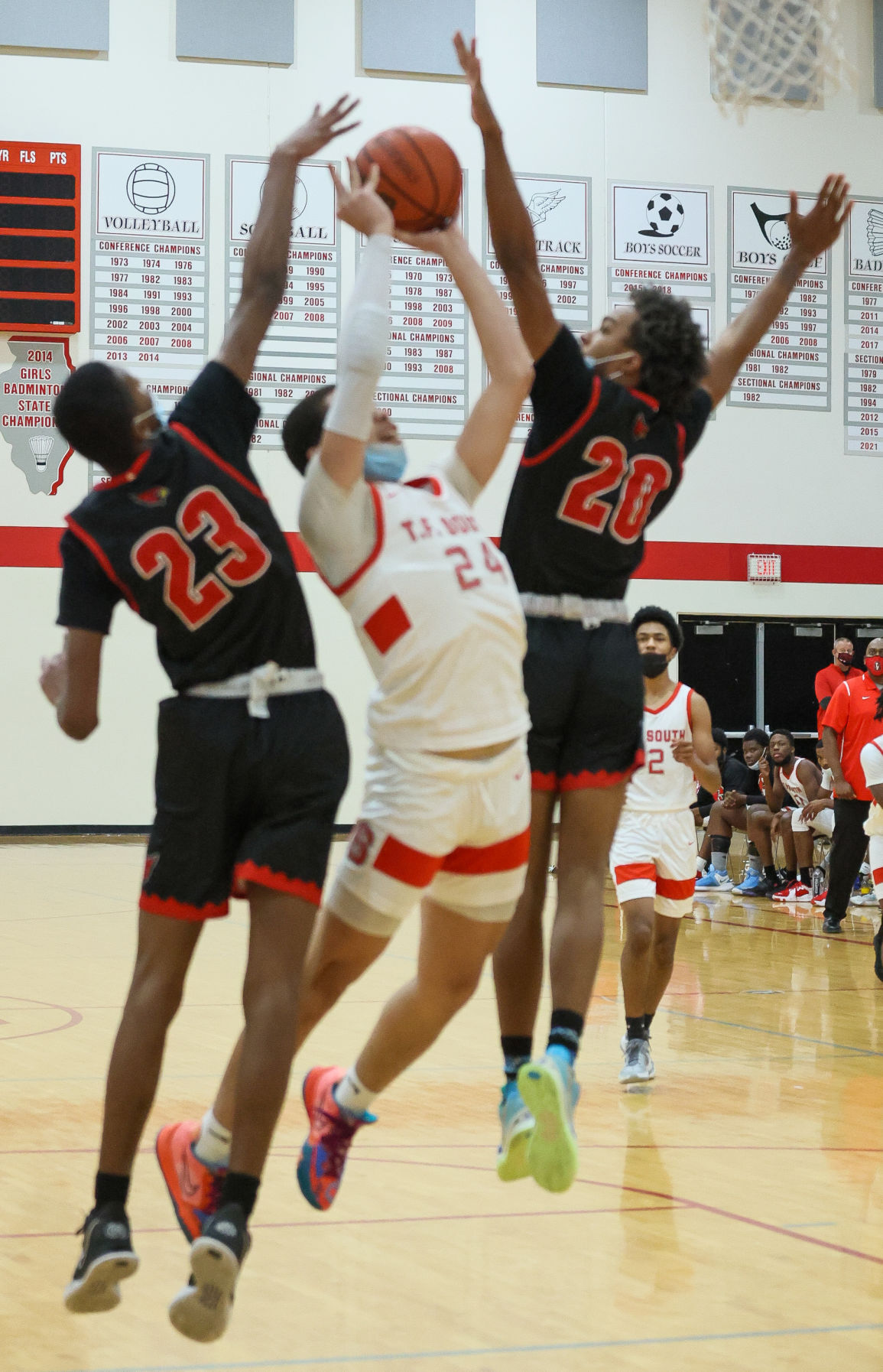 Eisenhower at TF South Boys Basketball